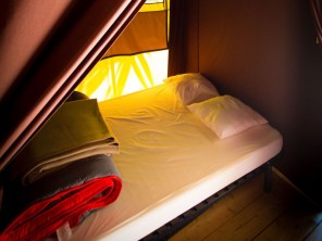 2 bedroom Safari Lodge near Saint Jean Du Gard, Gard, Midi-Pyrenees, France