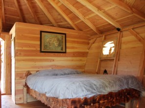 1 bedroom Cabin on Stilts near L'isle-Sur-La-Sorgue, Vaucluse, Provence-Cote d`Azur, France