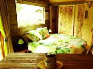1 bedroom Cabin on Stilts near Suzy, Aisne, Hauts-de-France, France