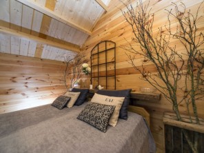 1 bedroom Cabin on Stilts near Louverné, Mayenne, Pays de la Loire, France