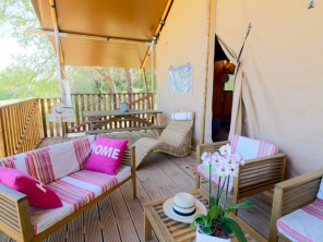2 bedroom Safari Lodge near Trets, Bouches-du-Rhône, Provence-Cote d`Azur, France