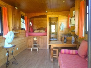 1 bedroom Gipsy Caravan near La Chapelle Blanche St Martin, Indre-et-Loire, Centre-Val de Loire, France