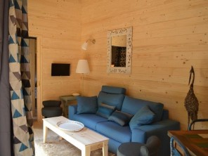 1 bedroom Cabin near Magné, Vienne, Nouvelle Aquitaine, France