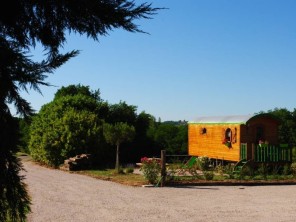 1 bedroom Gipsy Caravan near L'honor De Cos,, Tarn-et-Garonne, Midi-Pyrenees, France