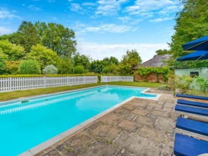 6 bedroom Cottage near Appledore, Kent