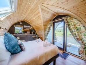 Secluded Cabin Escape on a Sheep Farm