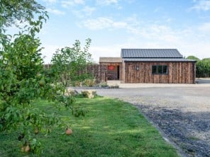 1 bedroom Chalets / Lodges near Ashton-under-Hill, Worcestershire