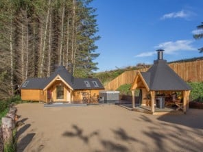 1 bedroom Chalets / Lodges near Milltown Of Edinvillie, Highlands