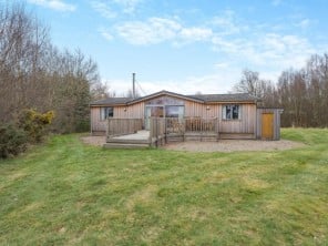 2 bedroom Chalets / Lodges near Luncarty, Perthshire