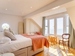 4 bedroom Cottage near Harwich, Essex