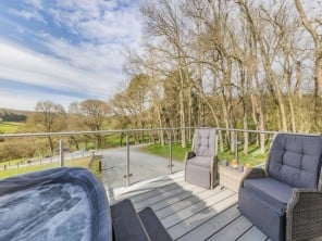 1 bedroom Chalets / Lodges near Berriew, Powys / Brecon Beacons