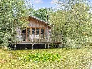 2 bedroom Chalets / Lodges near Roborough, Devon