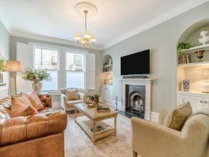 Grade II Listed Apartment in the Heart of the Town