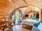 Romantic Cabin Hideaway with Hot Tub