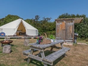 Family Friendly Glamping Bell Tent Near the Sea