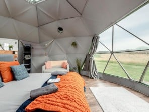Romantic Rural Glamping Dome with Private Hot Tub