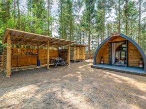 Family Friendly Woodland Cabin Hideaway