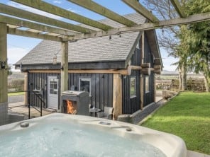 2 bedroom Chalets / Lodges near Marykirk, Aberdeenshire