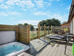 2 bedroom Chalets / Lodges near Bideford, Devon