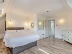 House in Bedford, Bedfordshire (42590) #11