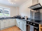 House in Bedford, Bedfordshire (42590) #5