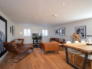 Ground Floor Apartment in a Thriving Market Town
