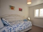 Single bedroom Single bedroom