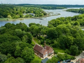 5 bedroom Cottage near Brockenhurst, Hampshire