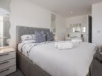 Master king-size bedroom on the ground floor Master king-size bedroom on the ground floor