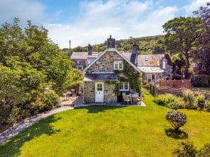 Quirky Cottage on the Llyn Peninsula