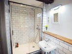 Wake up and start the day with a warm shower in the en-suite Wake up and start the day with a warm shower in the en-suite