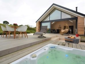 3 bedroom Chalets / Lodges near Blackburn, Lancashire
