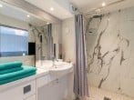 En-suite wet room En-suite wet room