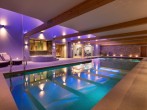Shared indoor heated 17m pool with sauna, jacuzzi and well equipped gym