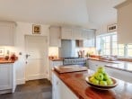Keen cooks will love the well equipped kitchen Keen cooks will love the well equipped kitchen