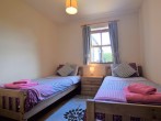 Cosy twin bedroom, perfect for a good night's sleep