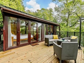 2 bedroom Chalets / Lodges near Ambleside, Cumbria & the Lake District