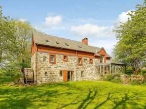 Countryside Conversion Ideal for Big Families