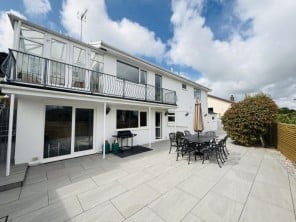 4 bedroom Houses / Villas near Saundersfoot, West Wales / Pembrokeshire
