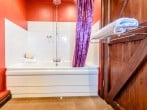 Cottage in Bedford, Bedfordshire (79558) #11 Cottage in Bedford, Bedfordshire (79558) #11