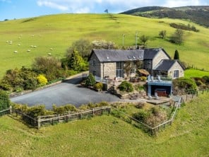 5 bedroom Cottage near Llangammarch Wells, Powys / Brecon Beacons