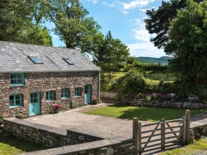 3 bedroom Cottage near Swansea, Powys / Brecon Beacons, Wales