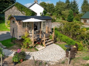 1 bedroom Chalets / Lodges near Llangammarch Wells, Powys / Brecon Beacons, Wales