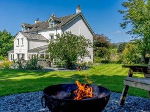 10 bedroom Cottage near Keswick, Cumbria & the Lake District