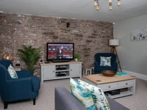 Welcoming Dog Friendly Cottage in the Centre of Town