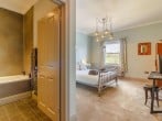 King room - Second Floor - Room 6 King room - Second Floor - Room 6