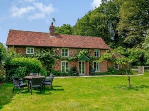 4 bedroom Cottage near Salisbury, Wiltshire