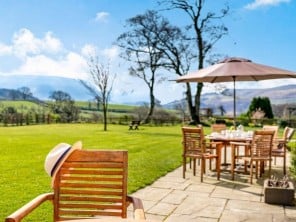 10 bedroom Cottage near Head Of Lorton Valley, Cumbria & the Lake District
