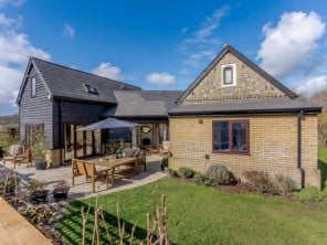 4 bedroom Cottage near Ashford, Kent