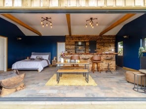 1 bedroom Chalets / Lodges near Abergavenny, South Wales